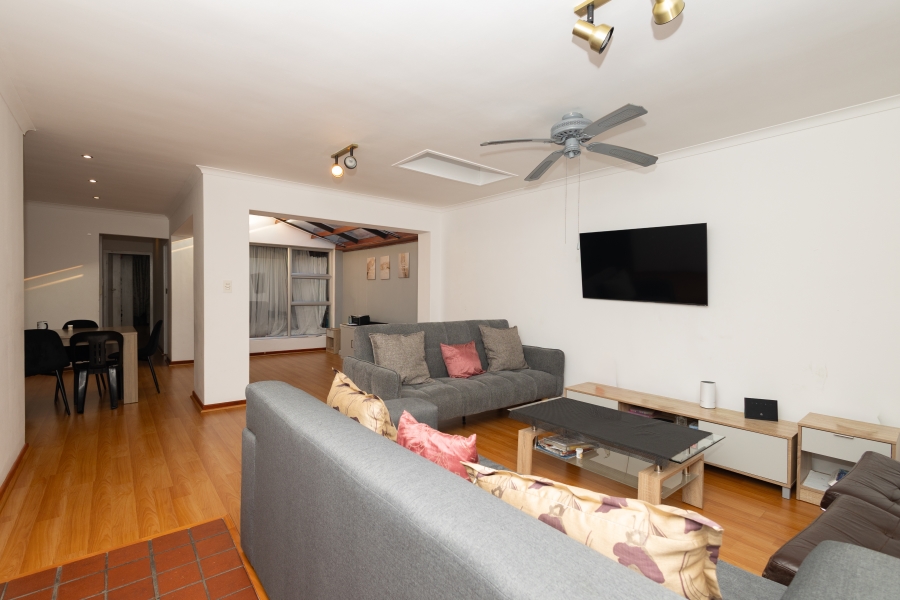 3 Bedroom Property for Sale in Table View Western Cape